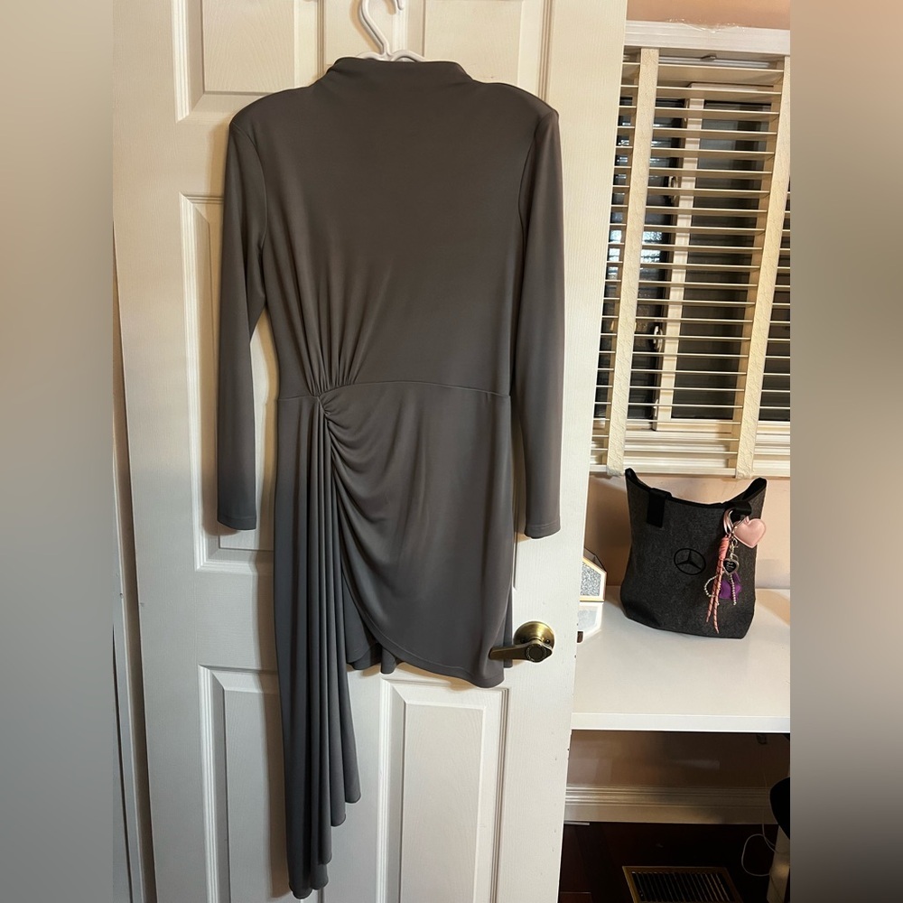 Zara Mini long sleeve Gray Dress - Picture 2 of 7